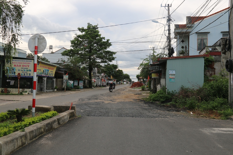 Đường 457 tỷ đồng ở Quảng Ng&atilde;i thi c&ocirc;ng &igrave; ạch, g&acirc;y bức x&uacute;c- Ảnh 5.