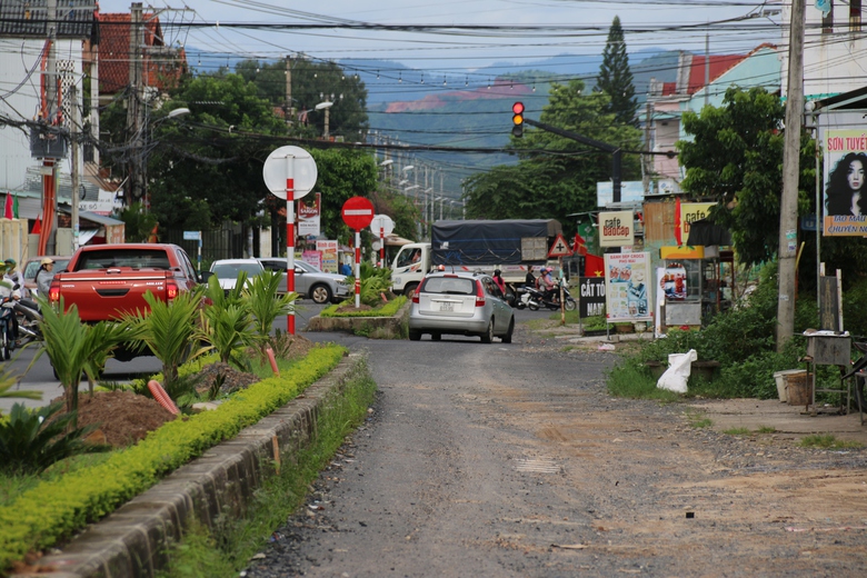 Đường 457 tỷ đồng ở Quảng Ng&atilde;i thi c&ocirc;ng &igrave; ạch, g&acirc;y bức x&uacute;c- Ảnh 14.