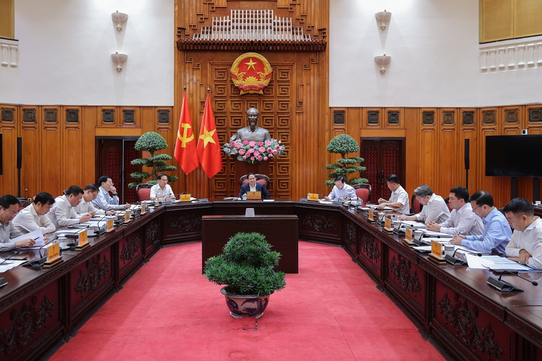 Thủ tướng: Tập trung th&ocirc;ng tuyến cao tốc từ Cao Bằng tới C&agrave; Mau năm 2025- Ảnh 2.