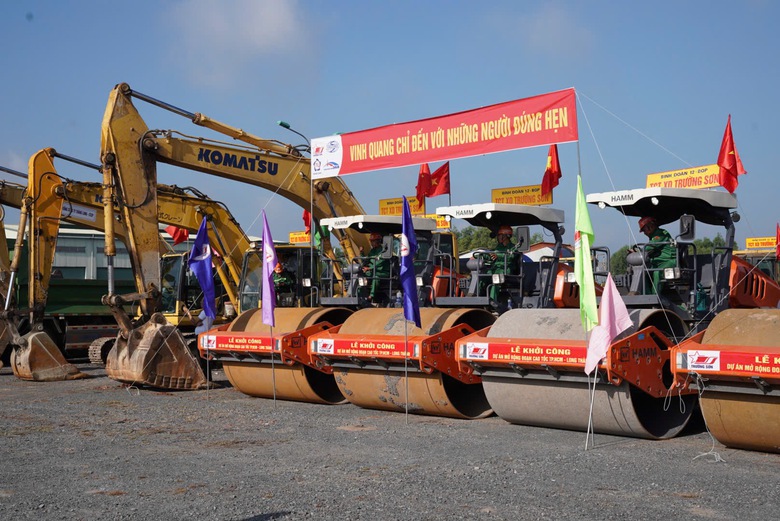 Nghiên cứu bổ sung nút giao 319 vào dự án cao tốc TP.HCM - Long Thành, báo cáo trước 17/9- Ảnh 2. Nghiên cứu bổ sung nút giao 319 vào dự án cao tốc TP.HCM - Long Thành, báo cáo trước 17/9- Ảnh 2.