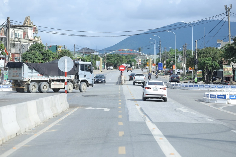 Hà Tĩnh: Người dân thay đổi thói quen để thích nghi các quy định mới của Luật Trật tự ATGT- Ảnh 1. Hà Tĩnh: Người dân thay đổi thói quen để thích nghi các quy định mới của Luật Trật tự ATGT- Ảnh 1.