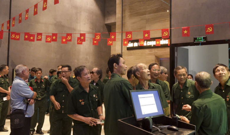 Hơn 300 cựu chiến binh ở Đồng Nai, TP.HCM được tặng v&eacute; xem phim Mưa Đỏ miễn ph&iacute;- Ảnh 2.