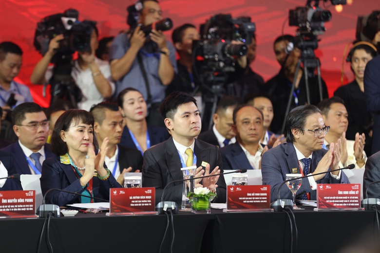 T&T Group đề xuất 3 kiến nghị quan trọng tại Diễn đ&agrave;n kinh tế tư nh&acirc;n Việt Nam 2025- Ảnh 2.