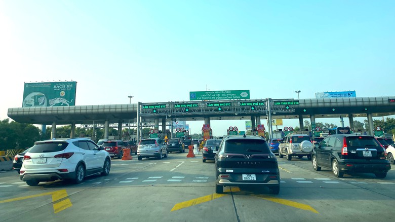 Từ 1/10, hàng triệu xe ô tô có nguy cơ không qua được trạm thu phí- Ảnh 2. Từ 1/10, hàng triệu xe ô tô có nguy cơ không qua được trạm thu phí- Ảnh 2.