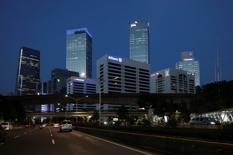 Indonesia c&ocirc;ng bố g&oacute;i k&iacute;ch th&iacute;ch kinh tế, x&acirc;y dựng cơ sở hạ tầng trị gi&aacute; gần 1 tỷ USD- Ảnh 1.