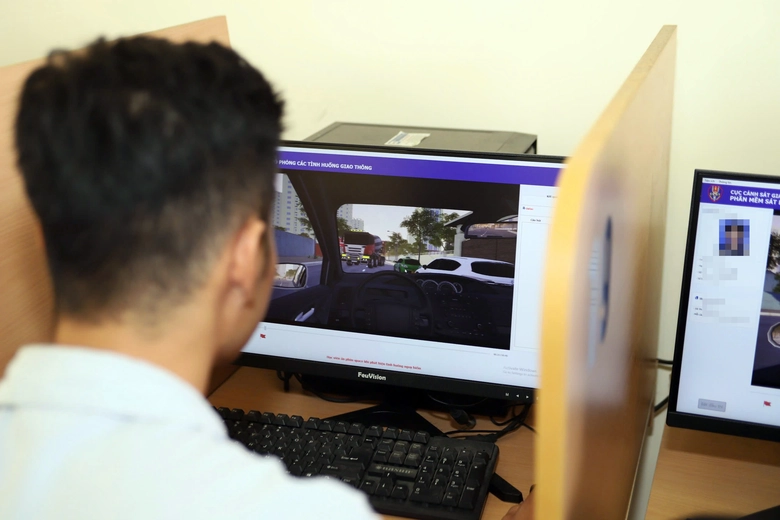 CSGT Hà Nội cơ bản giải quyết lượng hồ sơ sát hạch lái xe tồn đọng- Ảnh 2. CSGT Hà Nội cơ bản giải quyết lượng hồ sơ sát hạch lái xe tồn đọng- Ảnh 2.