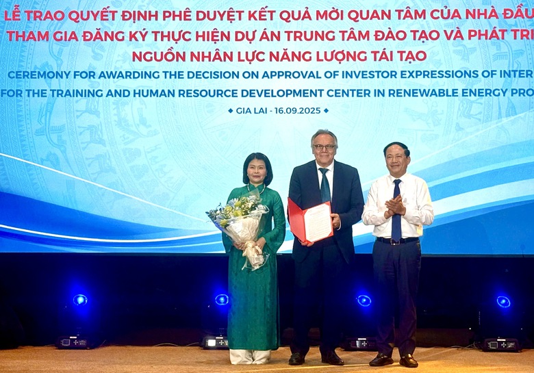 Gia Lai hướng tới trở thành trung tâm năng lượng sạch khu vực miền Trung - Tây Nguyên- Ảnh 4. Gia Lai hướng tới trở thành trung tâm năng lượng sạch khu vực miền Trung - Tây Nguyên- Ảnh 4.