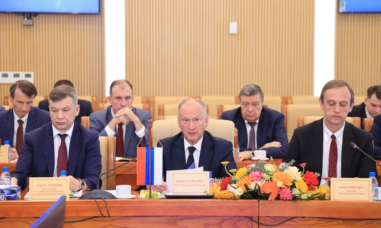 Bộ trưởng Trần Hồng Minh: Th&uacute;c đẩy hợp t&aacute;c h&agrave;ng hải Việt - Nga thực chất, hiệu quả- Ảnh 2.