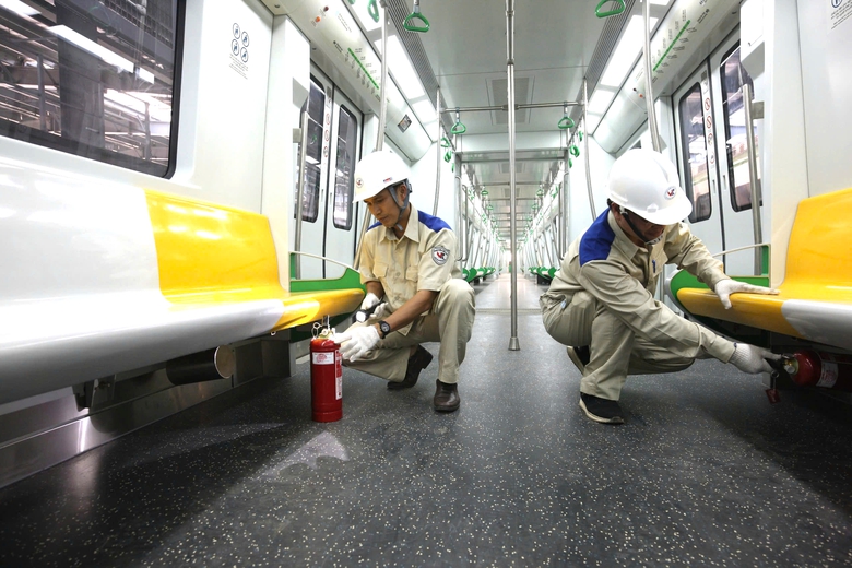 Tận dụng nh&acirc;n lực c&oacute; kinh nghiệm, r&uacute;t ngắn thời gian đ&agrave;o tạo đăng kiểm vi&ecirc;n đường sắt- Ảnh 2.