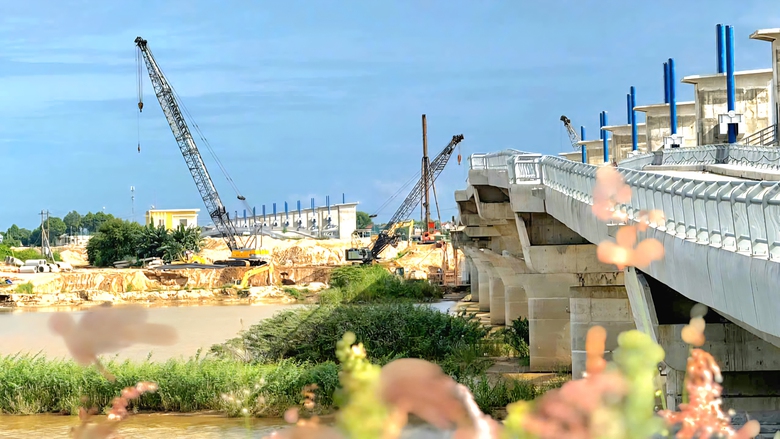 Quảng Ng&atilde;i chạy đua đưa c&aacute;c dự &aacute;n ngh&igrave;n tỷ đồng tr&ecirc;n s&ocirc;ng Tr&agrave; Kh&uacute;c về đ&iacute;ch năm 2025- Ảnh 5.