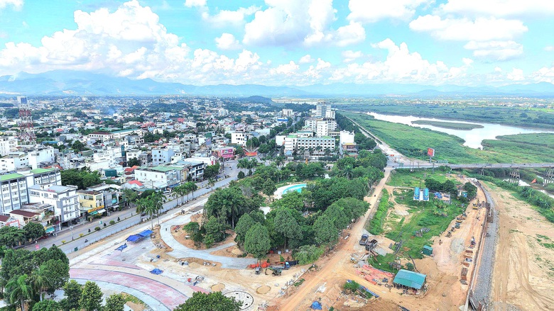 Quảng Ng&atilde;i chạy đua đưa c&aacute;c dự &aacute;n ngh&igrave;n tỷ đồng tr&ecirc;n s&ocirc;ng Tr&agrave; Kh&uacute;c về đ&iacute;ch năm 2025- Ảnh 10.