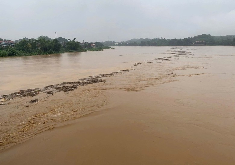 Cảnh b&aacute;o nguy cơ lũ "quần thảo"- Ảnh 1.
