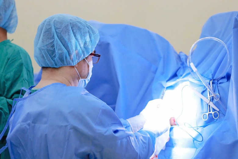 Kh&aacute;m v&agrave; chữa trị bệnh trĩ tại Bệnh viện Quốc tế Phương Ch&acirc;u S&oacute;c Trăng- Ảnh 3.
