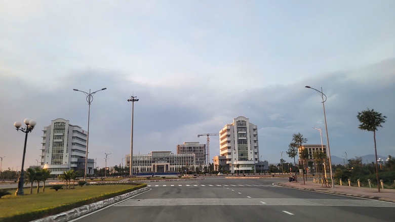 Quảng Ng&atilde;i chuyển chủ đầu tư nhiều dự &aacute;n hạ tầng lớn- Ảnh 3.