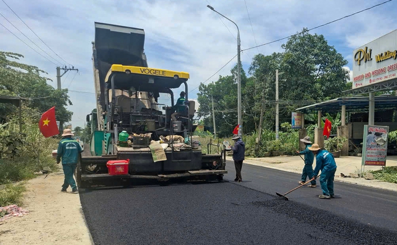Đ&agrave; Nẵng: Nỗ lực gỡ vướng 2km mặt bằng tại dự &aacute;n cải tạo, n&acirc;ng cấp quốc lộ 14E- Ảnh 1.