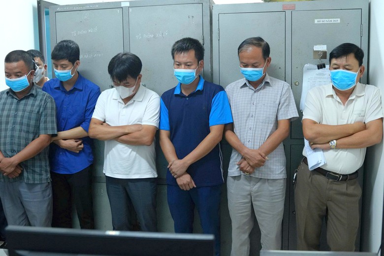 Nghệ An: Khởi tố 34 đối tượng lập khống hồ sơ v&agrave; vi phạm quy định về đấu thầu- Ảnh 2.