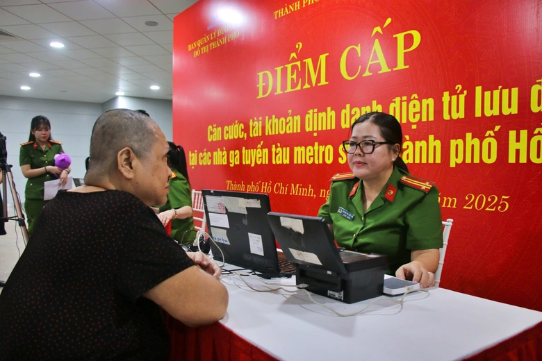 TP.HCM t&igrave;m hơn 3.000 người &ldquo;trắng&rdquo; giấy tờ, h&agrave;ng ngh&igrave;n trường hợp đ&atilde; c&oacute; danh t&iacute;nh- Ảnh 1.