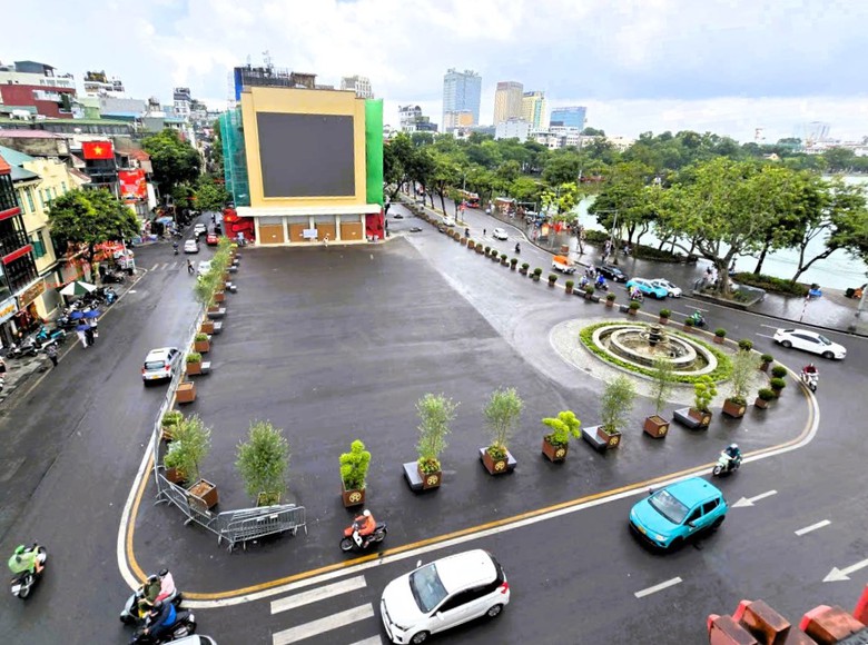 Người d&acirc;n n&oacute;i g&igrave; về kh&ocirc;ng gian đi bộ tại khu vực quảng trường Đ&ocirc;ng Kinh - Nghĩa Thục?- Ảnh 1.