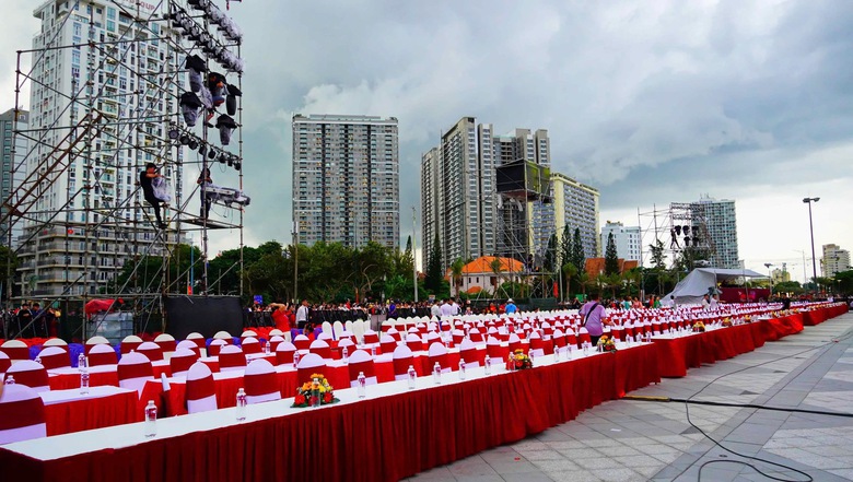 Đồng Nai - TP.HCM: Chuẩn bị xong ng&agrave;n gi&agrave;n ph&aacute;o hoa sẵn s&agrave;ng chờ tỏa s&aacute;ng giữa phố v&agrave; biển- Ảnh 12.