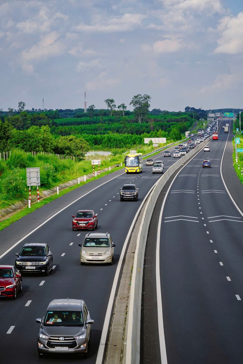 Nhiều đoạn cao tốc, quốc lộ qua Đồng Nai xe ken đặc sau kỳ nghỉ lễ 2/9- Ảnh 3.
