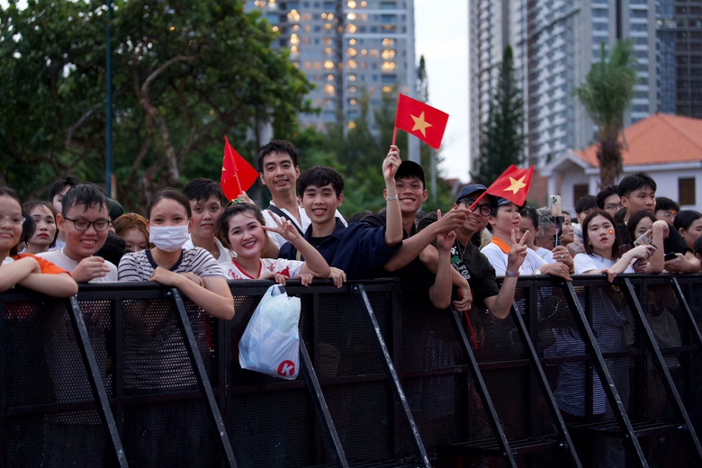 Mãn nhãn với đại tiệc ánh sáng chào mừng Quốc khánh 2/9 tại nhiều tỉnh, thành- Ảnh 14. Mãn nhãn với đại tiệc ánh sáng chào mừng Quốc khánh 2/9 tại nhiều tỉnh, thành- Ảnh 14.