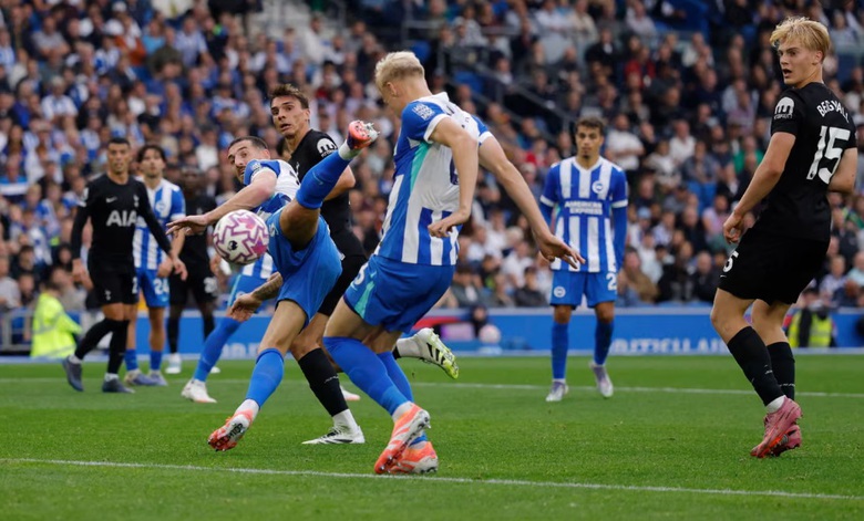 Sai lầm phản lưới, Brighton đ&aacute;nh rơi chiến thắng trước Tottenham- Ảnh 2.