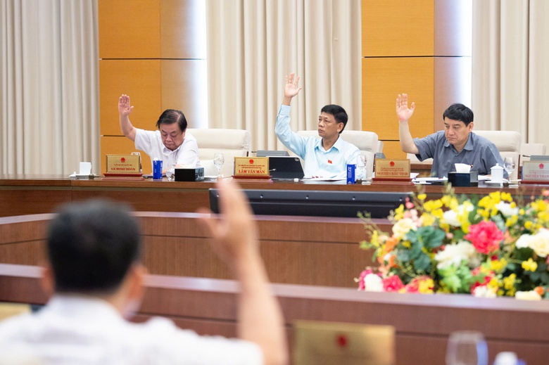 Nhất trí phân bổ 1.927 tỷ đồng cho tỉnh Lâm Đồng làm đường cao tốc Bảo Lộc - Liên Khương- Ảnh 3. Nhất trí phân bổ 1.927 tỷ đồng cho tỉnh Lâm Đồng làm đường cao tốc Bảo Lộc - Liên Khương- Ảnh 3.