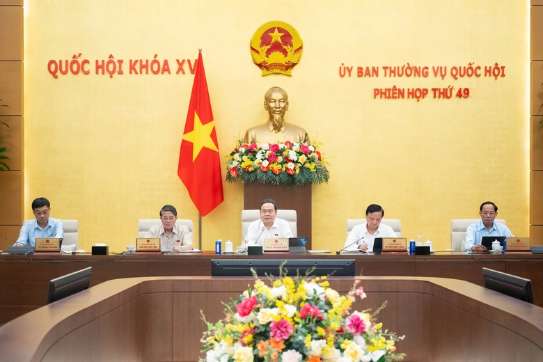 Siết kỷ luật, l&agrave;m r&otilde; tr&aacute;ch nhiệm trong vi phạm x&acirc;y dựng, tổ chức thi h&agrave;nh ph&aacute;p luật- Ảnh 2.