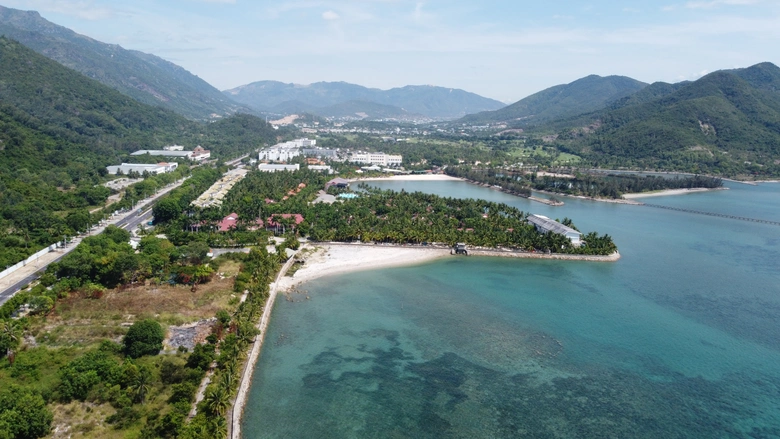 Ph&oacute; Thủ tướng Nguyễn H&ograve;a B&igrave;nh chỉ đạo xử l&yacute; h&agrave;ng loạt dự &aacute;n sai phạm, tồn đọng ở Kh&aacute;nh H&ograve;a- Ảnh 2.