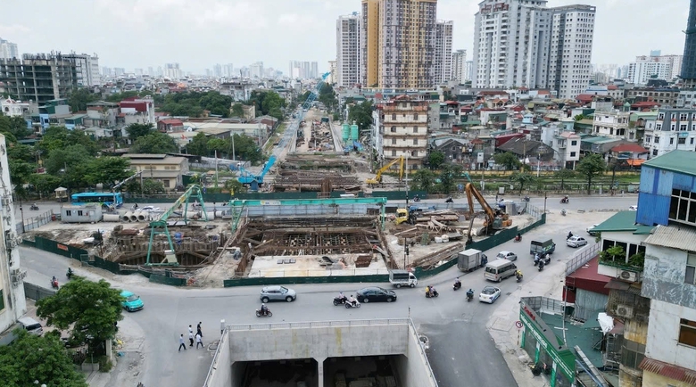 H&agrave; Nội: Vướng mặt bằng, hầm chui Kim Đồng - Giải Ph&oacute;ng l&ugrave;i tiến độ sang năm 2026- Ảnh 1.