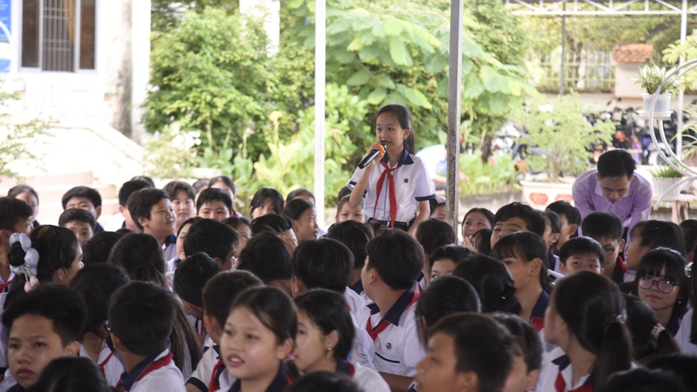 N&acirc;ng cao &yacute; thức chấp h&agrave;nh Luật Trật tự, an to&agrave;n giao th&ocirc;ng cho học sinh ở C&agrave; Mau- Ảnh 3.