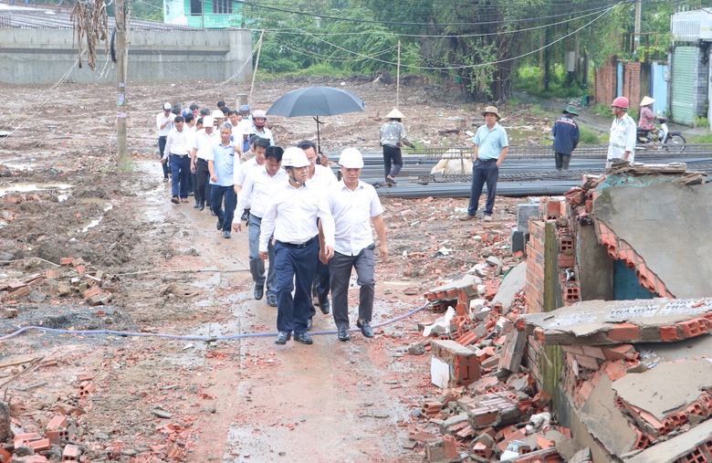 Đồng Nai: Xin thêm cán bộ để đẩy nhanh giải phóng mặt bằng hai dự án nghìn tỷ đồng- Ảnh 1. Đồng Nai: Xin thêm cán bộ để đẩy nhanh giải phóng mặt bằng hai dự án nghìn tỷ đồng- Ảnh 1.