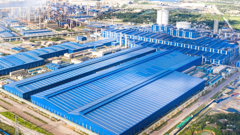 T&ocirc;n H&ograve;a Ph&aacute;t: Chống ăn m&ograve;n, bền m&agrave;u trước kh&iacute; hậu biển- Ảnh 1.