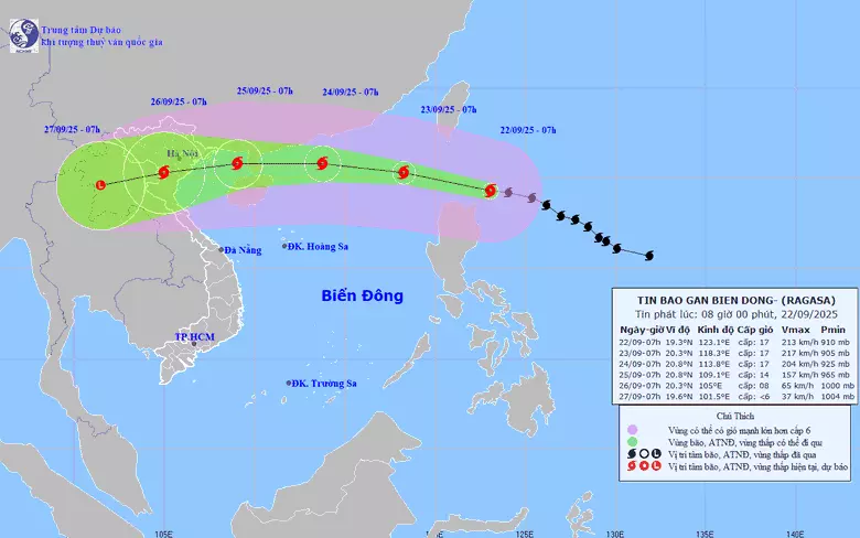 Si&ecirc;u b&atilde;o Ragasa tiến về Biển Đ&ocirc;ng, 2 kịch bản t&aacute;c động đến Việt Nam