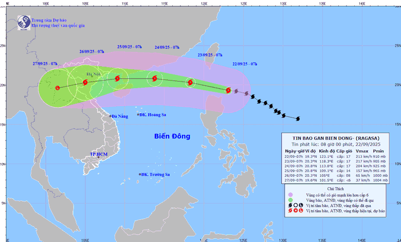 Siêu bão Ragasa tiến về Biển Đông, 2 kịch bản tác động đến Việt Nam- Ảnh 1. Siêu bão Ragasa tiến về Biển Đông, 2 kịch bản tác động đến Việt Nam- Ảnh 1.