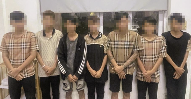 Nh&oacute;m thiếu ni&ecirc;n 13-16 tuổi g&acirc;y ra loạt vụ cạy cốp xe trộm t&agrave;i sản trong KCN Nhơn Trạch- Ảnh 1.