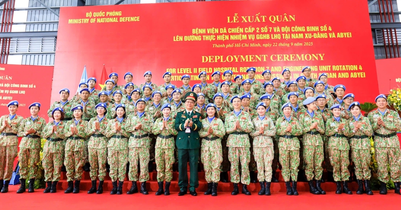 Gần 250 chiến sĩ Việt Nam lên đường làm nhiệm vụ gìn giữ hòa bình Liên hợp quốc- Ảnh 1. Gần 250 chiến sĩ Việt Nam lên đường làm nhiệm vụ gìn giữ hòa bình Liên hợp quốc- Ảnh 1.