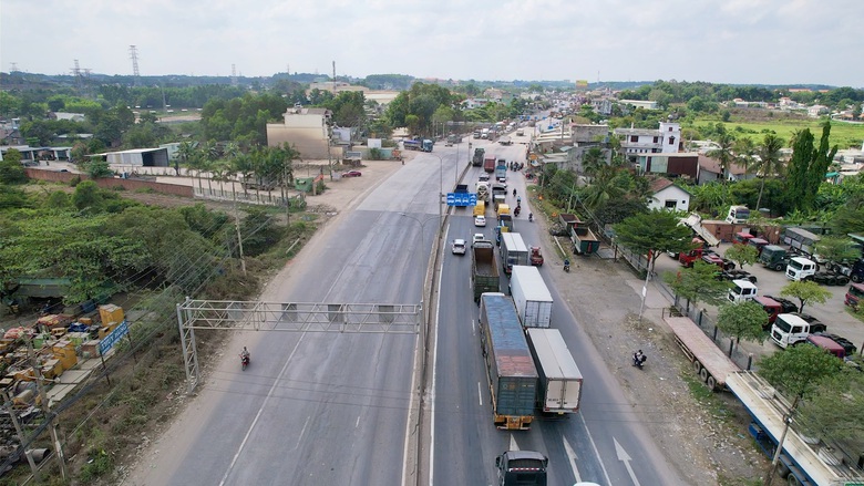 Hơn 270 tỷ đồng n&acirc;ng cấp, khắc phục hư hỏng tr&ecirc;n quốc lộ 51 qua Đồng Nai- Ảnh 4.