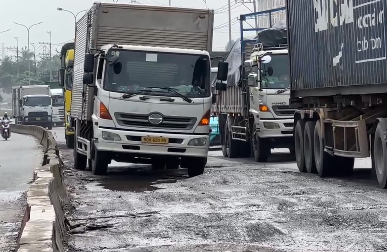 Hơn 270 tỷ đồng n&acirc;ng cấp, khắc phục hư hỏng tr&ecirc;n quốc lộ 51 qua Đồng Nai- Ảnh 3.