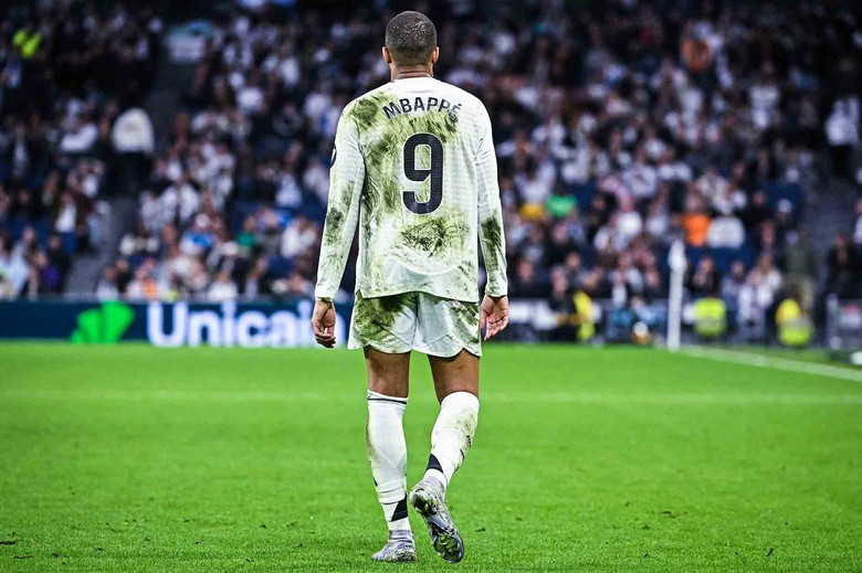 Kylian Mbappe cần được đối xử c&ocirc;ng bằng hơn!- Ảnh 2.