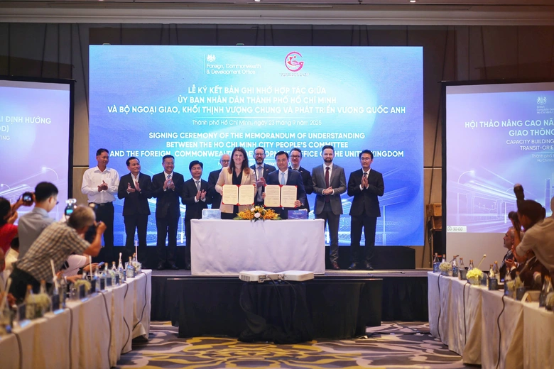 TP.HCM k&yacute; kết hợp t&aacute;c với Vương quốc Anh, học hỏi kinh nghiệm ph&aacute;t triển TOD- Ảnh 1.