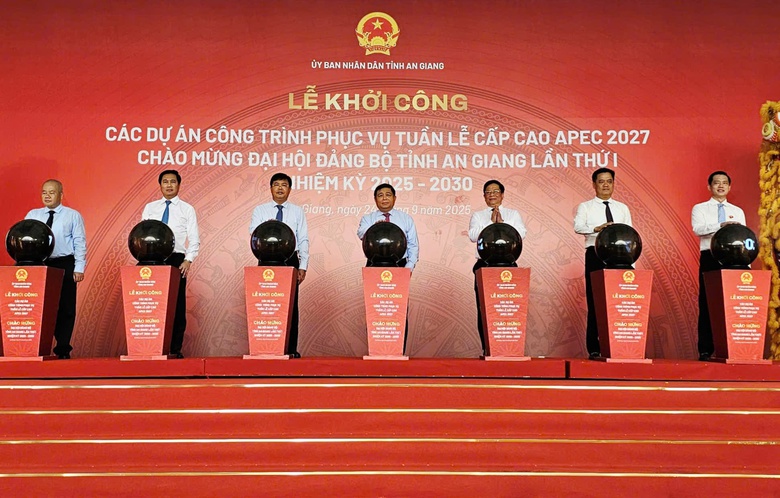 Ph&oacute; Thủ tướng Nguyễn Ch&iacute; Dũng dự lễ khởi c&ocirc;ng 10 dự &aacute;n hạ tầng APEC 2027 tại Ph&uacute; Quốc- Ảnh 1.