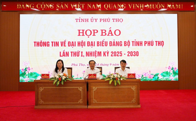 Phú Thọ: Điểm mới trong đại hội Đảng bộ và gắn biển các dự án trọng điểm- Ảnh 1. Phú Thọ: Điểm mới trong đại hội Đảng bộ và gắn biển các dự án trọng điểm- Ảnh 1.