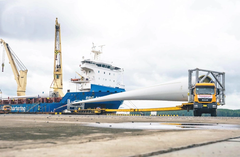 Doanh nghiệp vận tải h&agrave;ng si&ecirc;u trường, si&ecirc;u trọng hưởng lợi nhờ th&ocirc;ng tư mới- Ảnh 1.