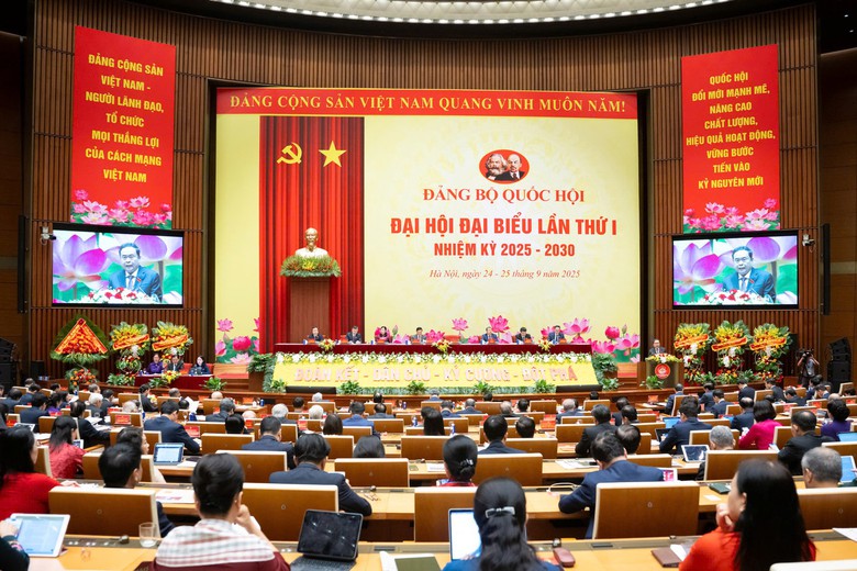 Tổng Bí thư Tô Lâm dự Đại hội đại biểu Đảng bộ Quốc hội nhiệm kỳ 2025 - 2030- Ảnh 3. Tổng Bí thư Tô Lâm dự Đại hội đại biểu Đảng bộ Quốc hội nhiệm kỳ 2025 - 2030- Ảnh 3.