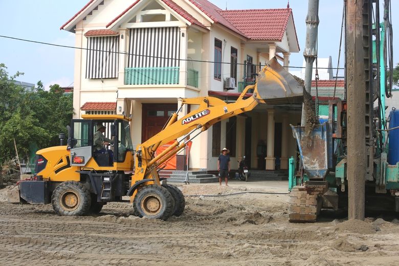 Thanh H&oacute;a: Dự &aacute;n mở rộng Đại lộ Nam s&ocirc;ng M&atilde; thi c&ocirc;ng cầm chừng v&igrave; thiếu vật liệu- Ảnh 2.