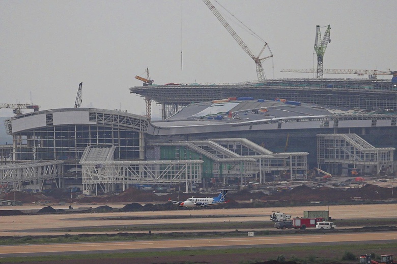 Chuyến bay hiệu chuẩn đầu ti&ecirc;n tiếp cận đường băng s&acirc;n bay Long Th&agrave;nh- Ảnh 10.