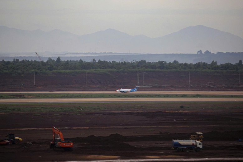 Chuyến bay hiệu chuẩn đầu ti&ecirc;n tiếp cận đường băng s&acirc;n bay Long Th&agrave;nh- Ảnh 5.