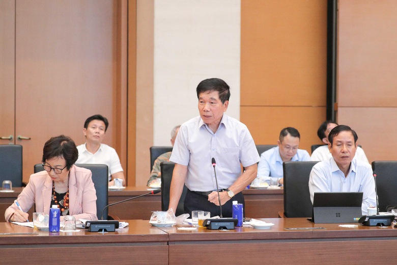 Có địa phương quá tải, thiếu cán bộ làm chuyên môn xây dựng cấp xã- Ảnh 1.