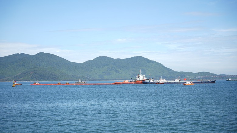 Tăng cường ứng phó sự cố tràn dầu tại cảng biển- Ảnh 1. Tăng cường ứng phó sự cố tràn dầu tại cảng biển- Ảnh 1.